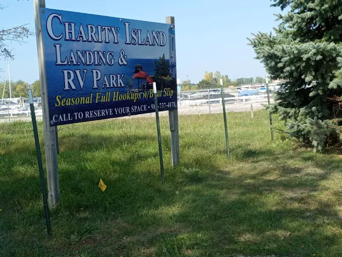 Charity Island Landing and RV Park 3