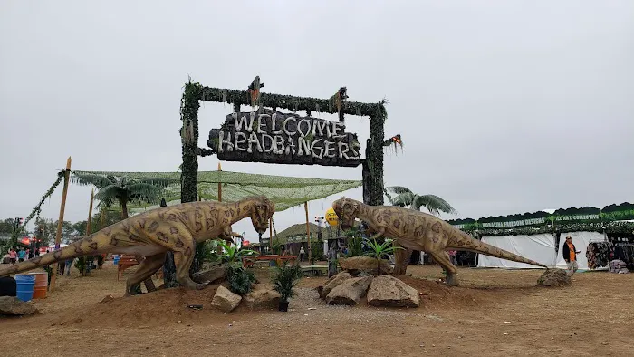 Legend Valley Public Entrance 9