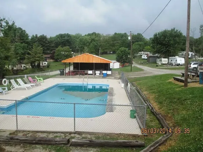 LA-Z Acres Campground 7