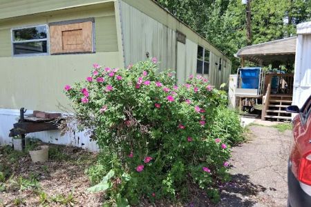 Lakeside Mobile Home Park