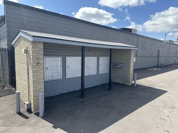 Roseville Mobile Home Park 10