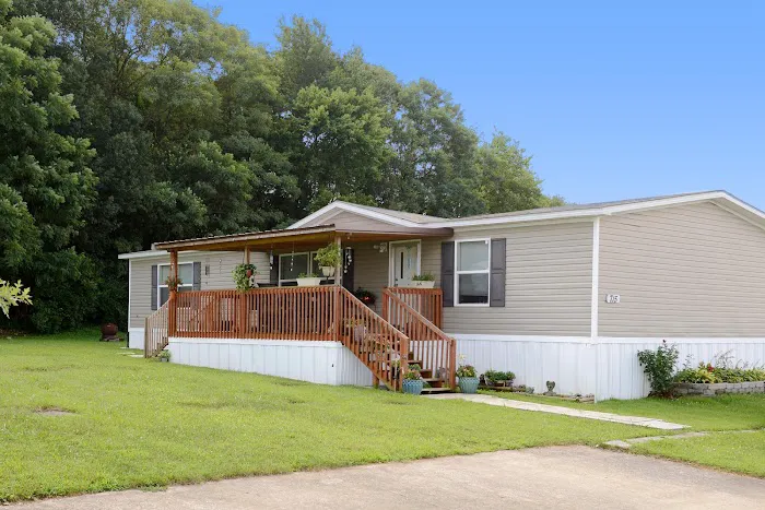 Adams Pointe Mobile Home Park 6