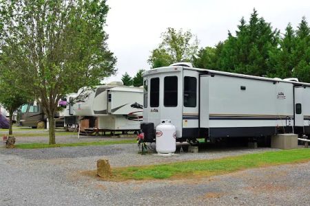 Waters Edge RV Park and Marina