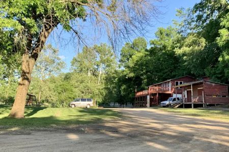 Garrisons River Resort