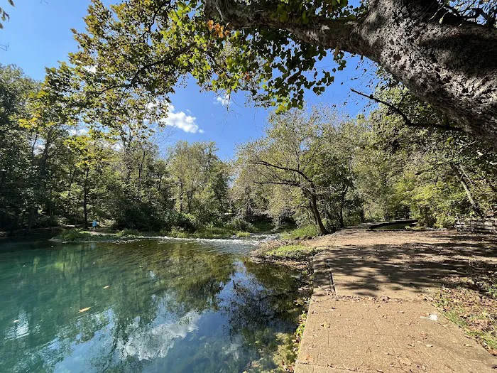 Meramec Springs Country Store & RV Park 9