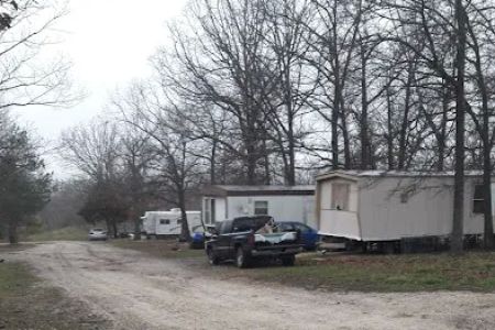 Oasis Trailer Cort