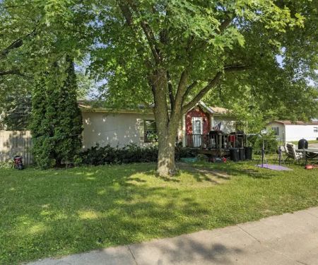 Oak Point Estates