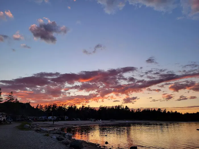 Castle Rock Lakefront Campground 3