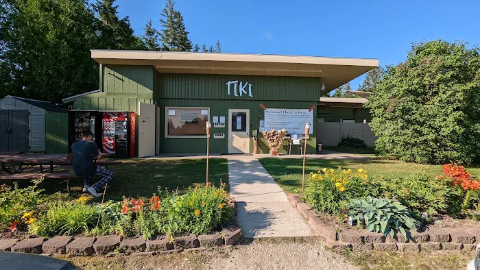 Tiki RV Park 4
