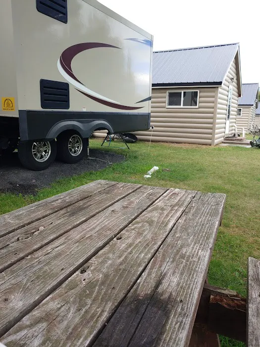 Anchor Inn Campground & Cabins 4