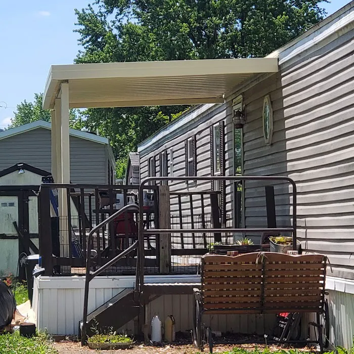 Carousel Court MHP 8