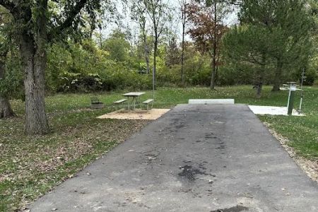Campsite 230 (Full Hookup)
