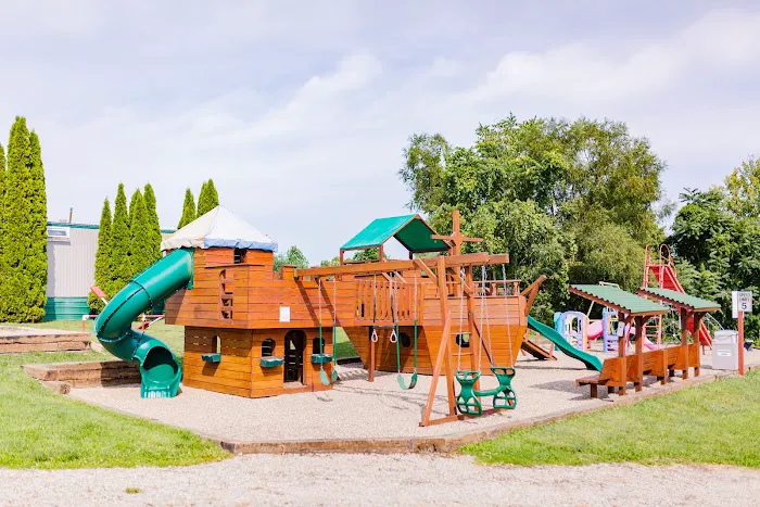 Wolfie's Family Campground and RV Resort 2
