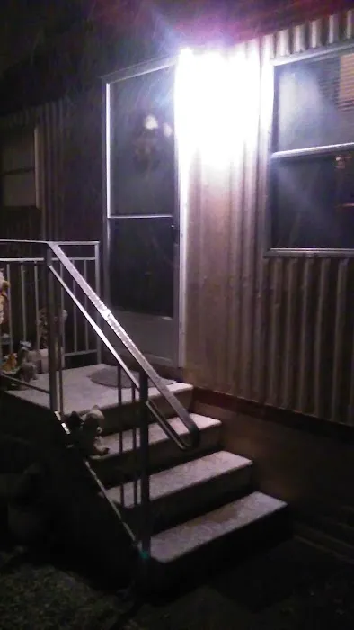 Frank's Mobile Homes-Park 3