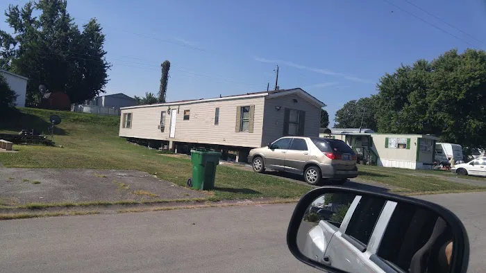Dixie Plaza Mobil Home Park 8