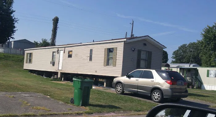 Dixie Plaza Mobil Home Park 4