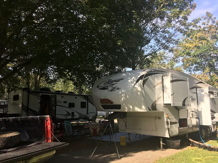 Renfro Valley KOA Holiday 4
