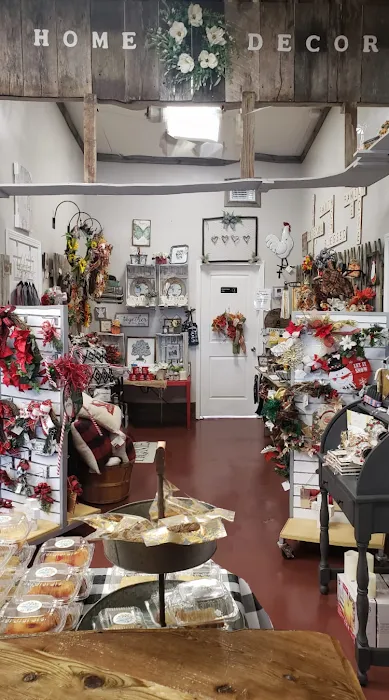 The Magnolia Campground and Store 10