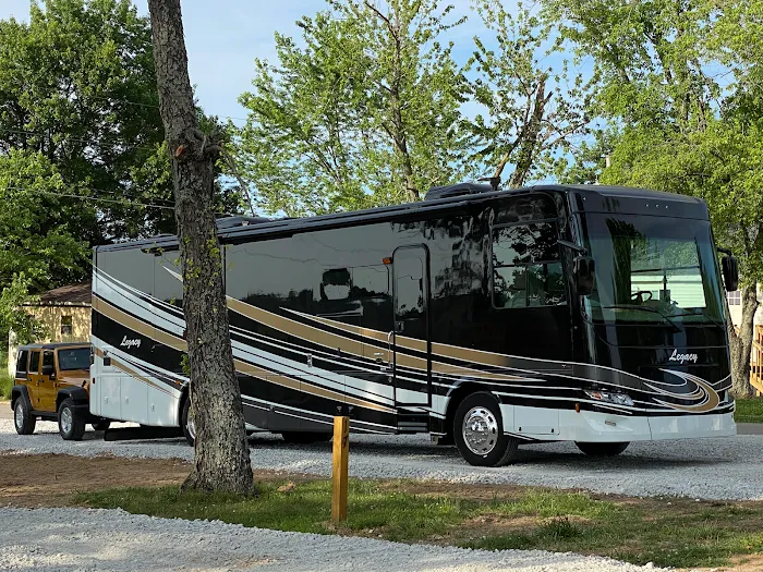 Ozark Farms Family Campground & RV Park 9