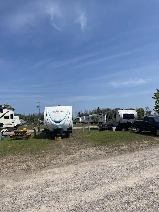RiverView Park and Campground 6