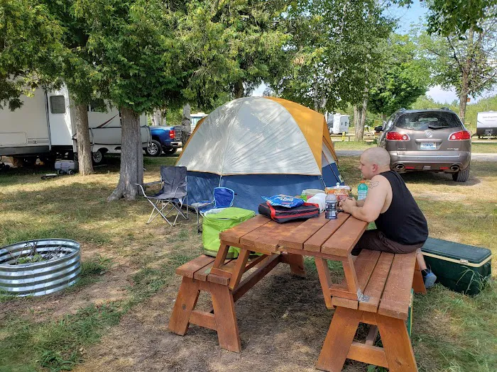 Mackinaw Campground 8