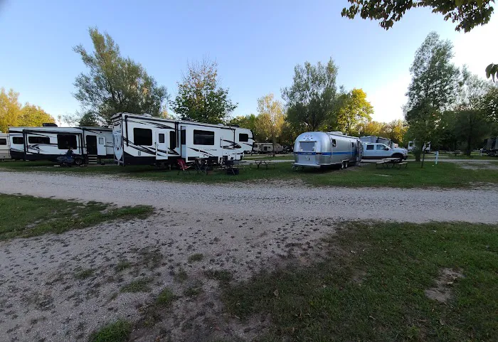 Mackinaw Mill Creek Campground Rally Building 6