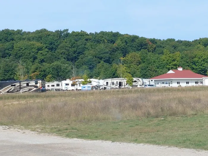 Frankfort Crystal Lake RV Resort 10