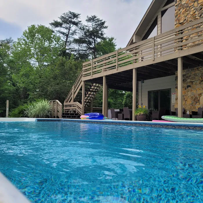 Hocking Hills Fireside Lodge 3