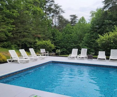 Hocking Hills Fireside Lodge