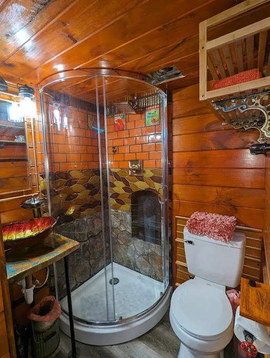 Fireglow Forest Riverside Cabin Rentals 4