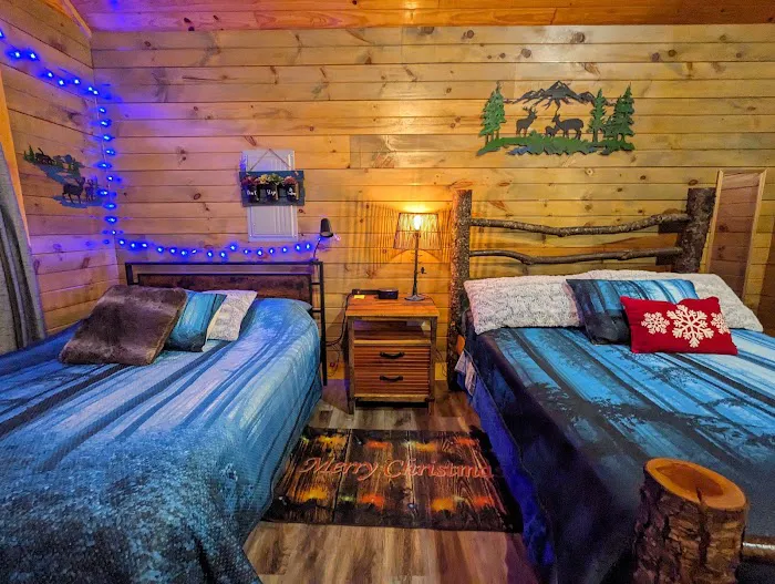Fireglow Forest Riverside Cabin Rentals 3