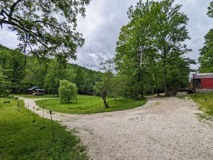 Fireglow Forest Riverside Cabin Rentals 5