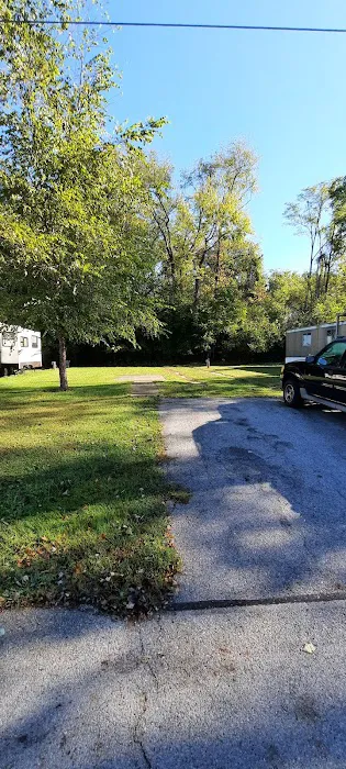 H&S Mobile Home Park & Campground 4