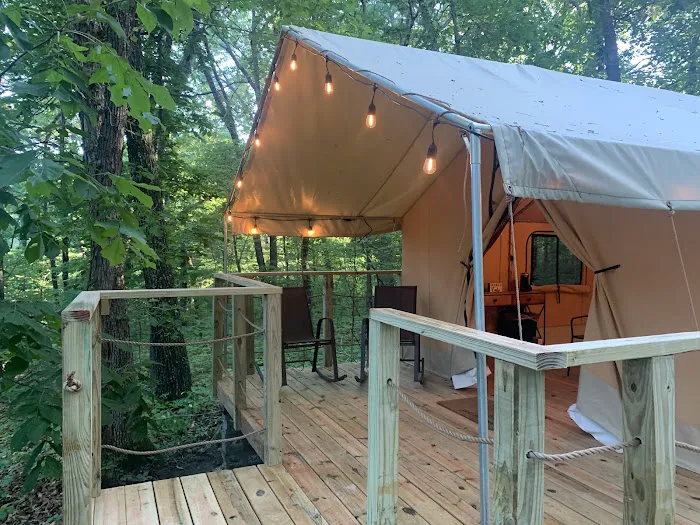 Majestic Oaks RV Park & Campground 10