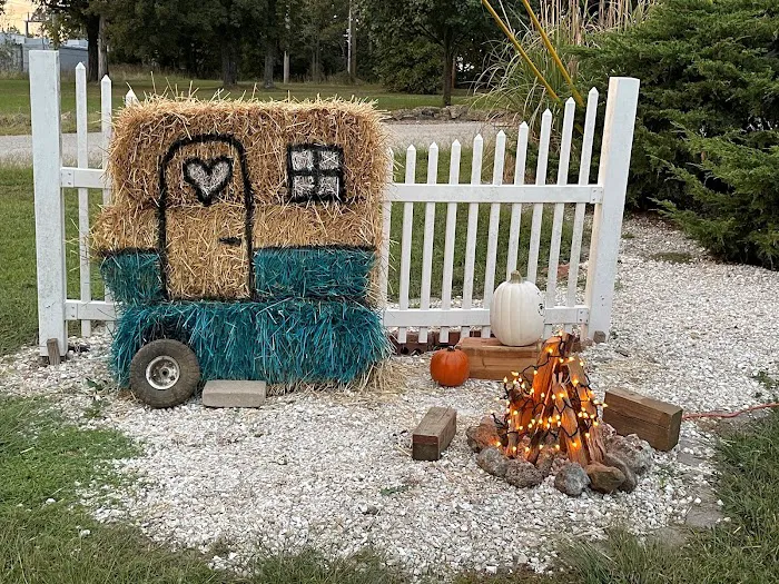 Majestic Oaks RV Park & Campground 5