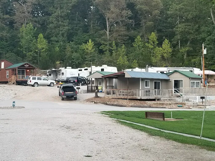 Shorewood Landing on Lake Ozark 7