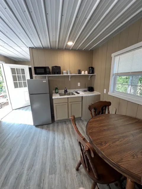 Rustic Ridge Cabins & Campground 1