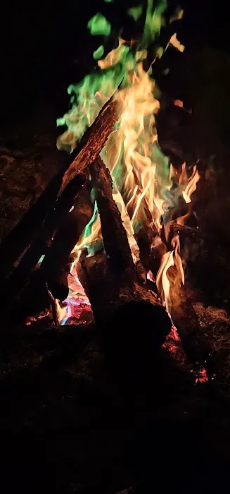 2 Broke Girls Campground 2