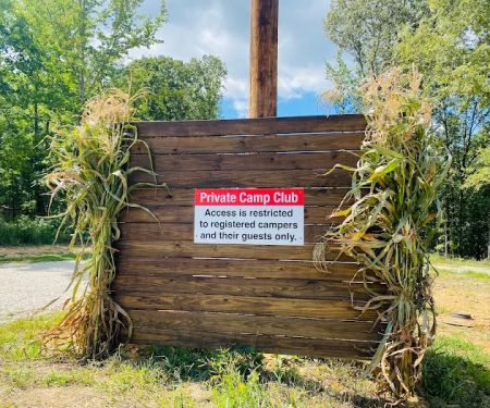 2 Broke Girls Campground