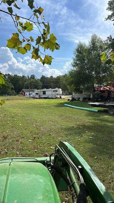 Rhett’s Rv Parking And Storage 3