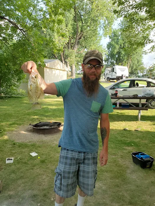 Sam Robinson Memorial Park & Campground 10