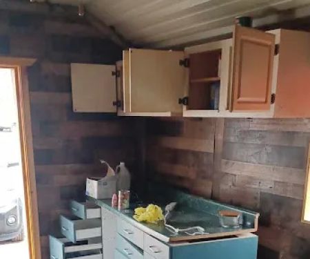 Carefree Cove Campground & Cabins