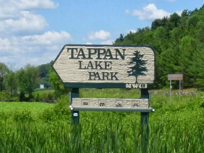 Tappan Lake Park 8