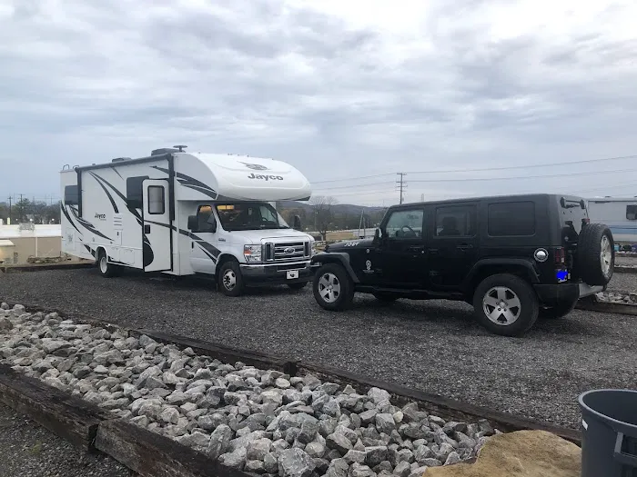 Rock Wall RV Park 10