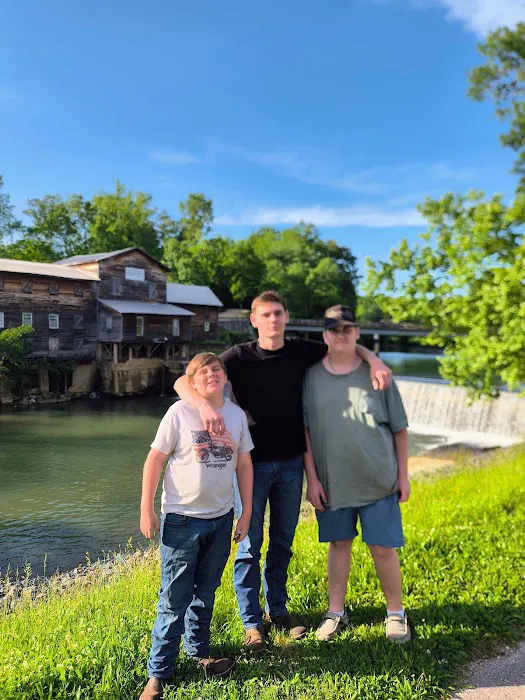 Loretta Lynn’s Ranch and Campground 8