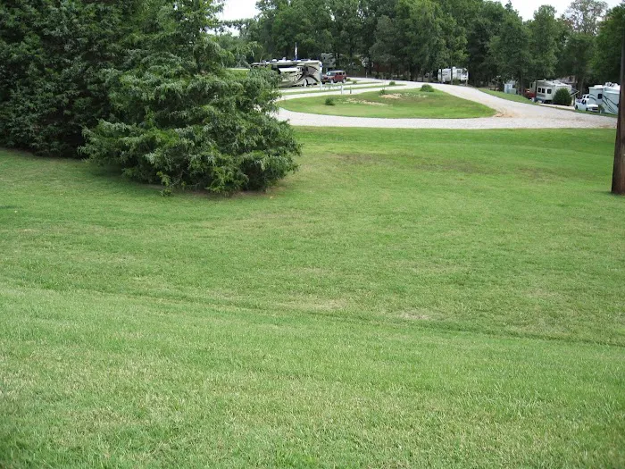 Camelot RV Campground/RV Park 10