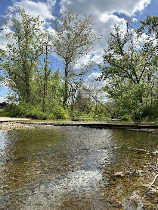 Two Rivers Ozark Cabins and Glamping Tents 9