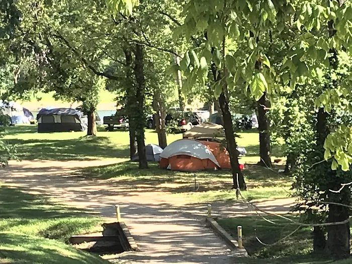 Ozark Riverfront Campground & RV Park 3