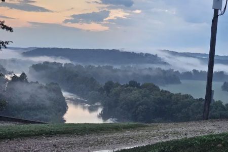 Van Buren River Fun - RV & Campsite