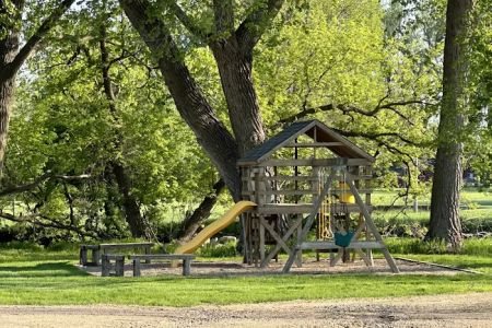 Currie’s Cozy Campground